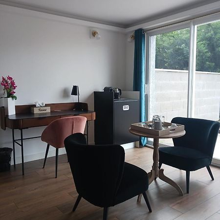 Touraco Bed & Breakfast Вилар-ле-Домб Екстериор снимка