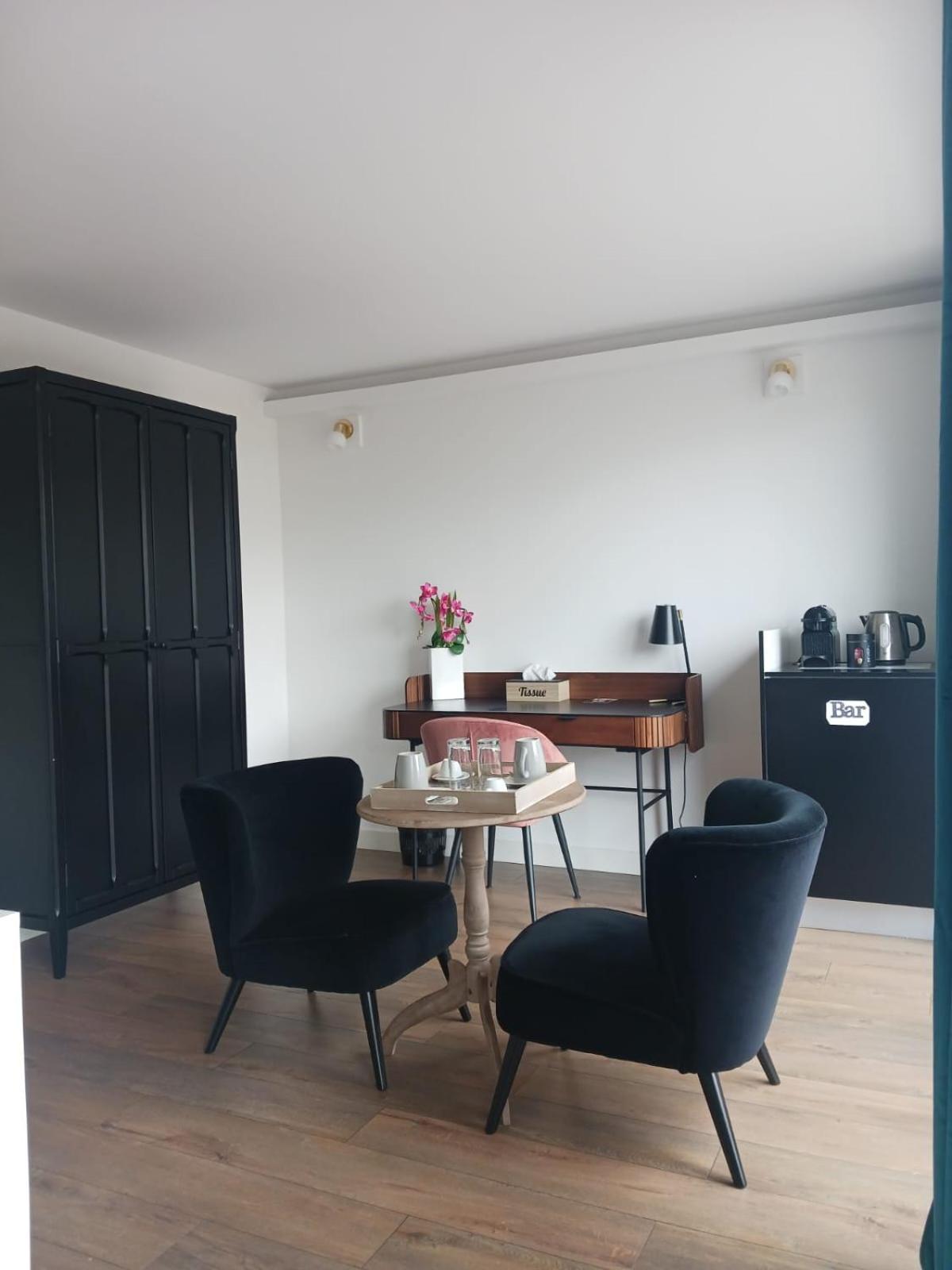 Touraco Bed & Breakfast Вилар-ле-Домб Екстериор снимка