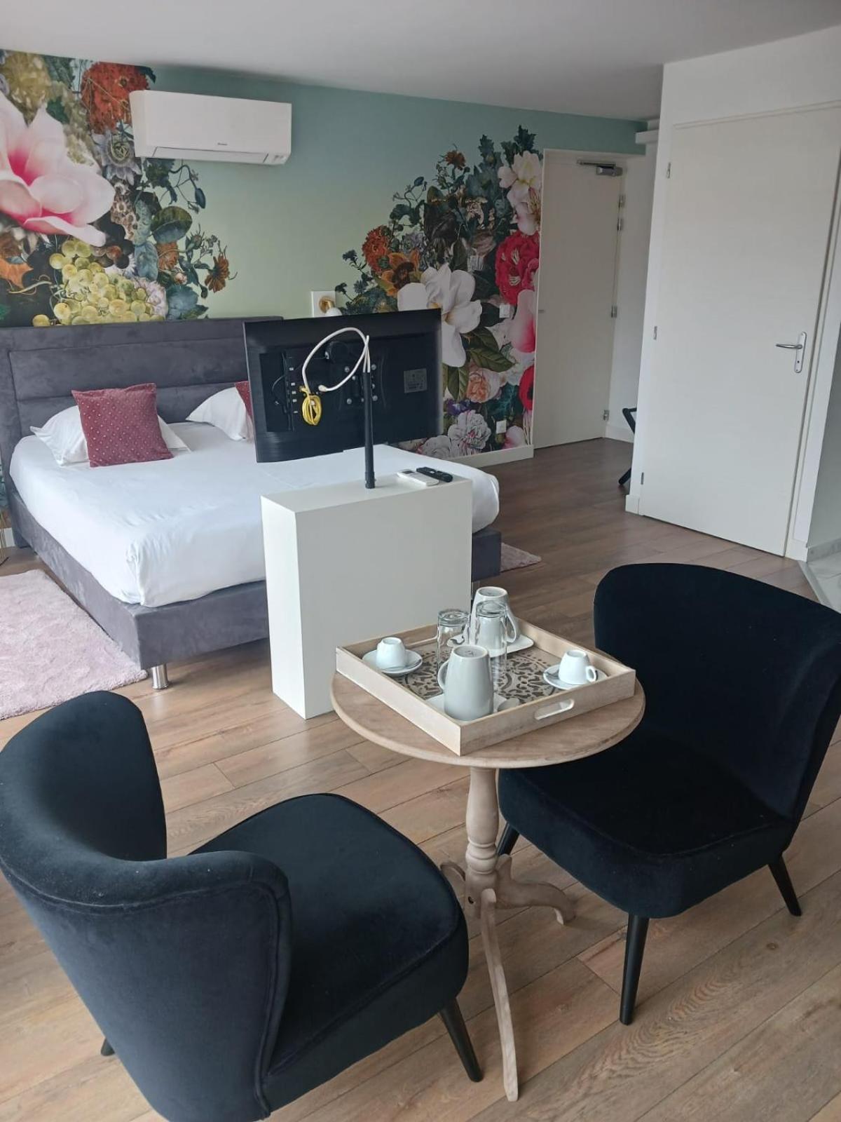 Touraco Bed & Breakfast Вилар-ле-Домб Екстериор снимка