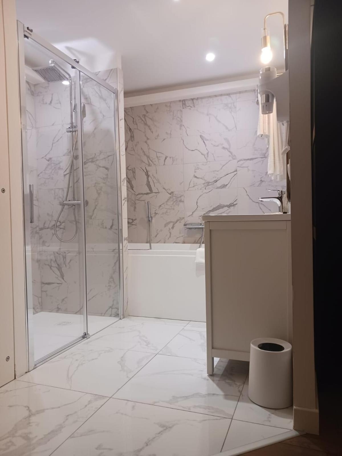 Touraco Bed & Breakfast Вилар-ле-Домб Екстериор снимка